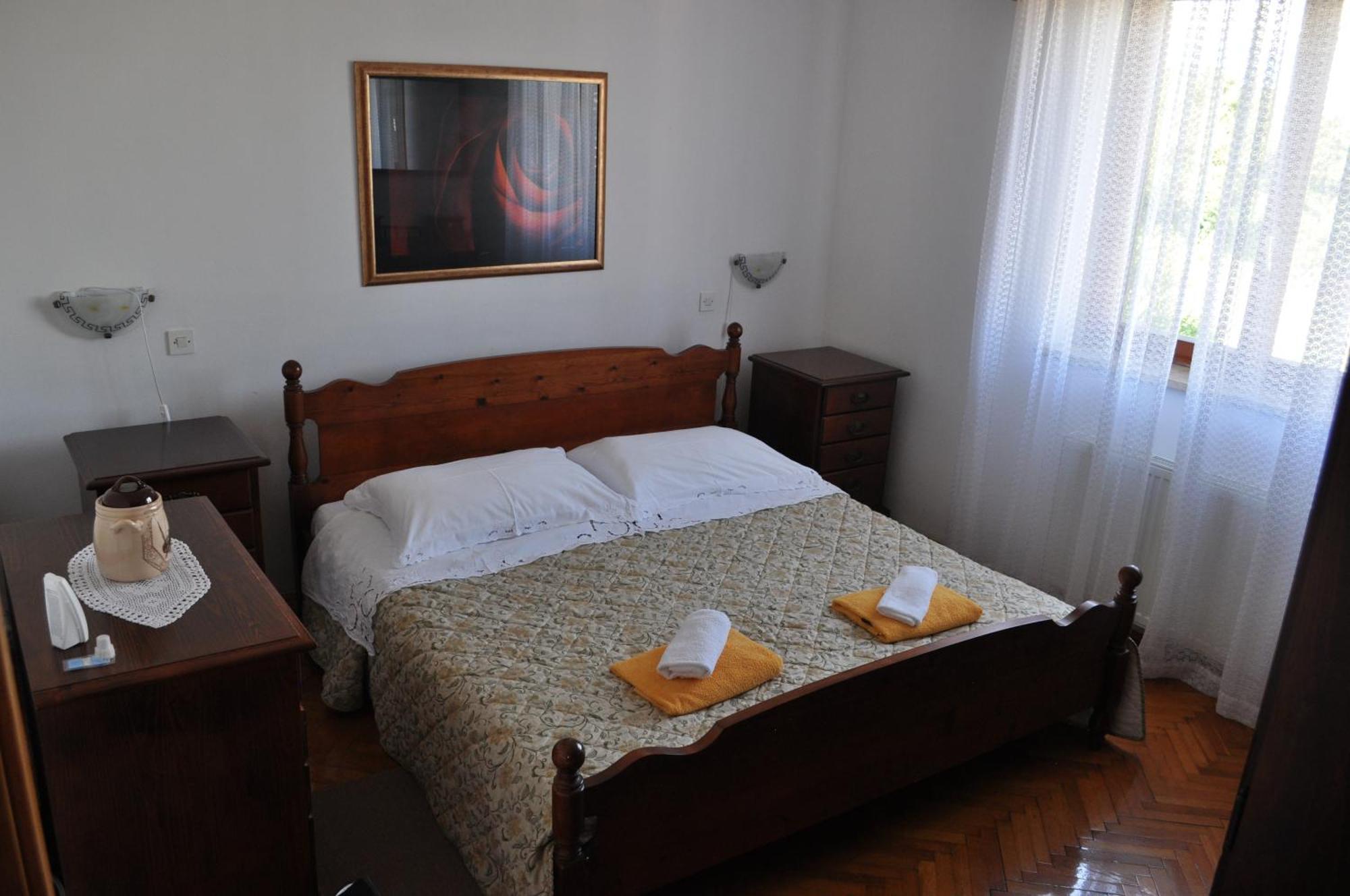 Apartman Ostrea *** Bale Εξωτερικό φωτογραφία