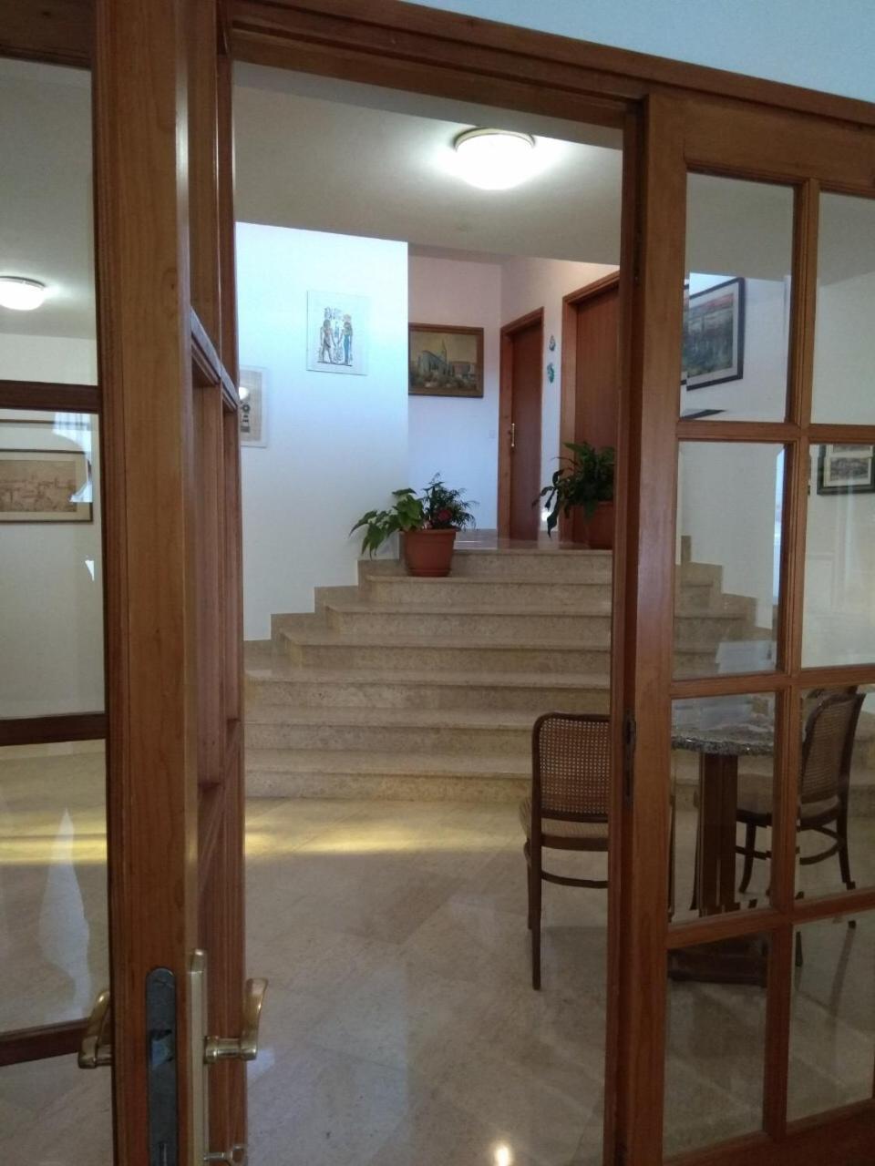 Apartman Ostrea *** Bale Εξωτερικό φωτογραφία