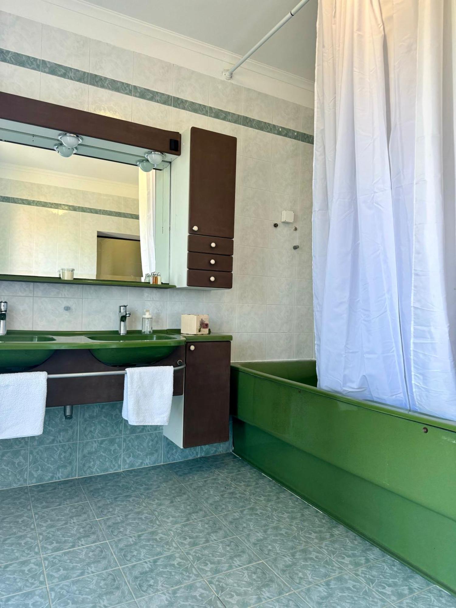 Apartman Ostrea *** Bale Εξωτερικό φωτογραφία