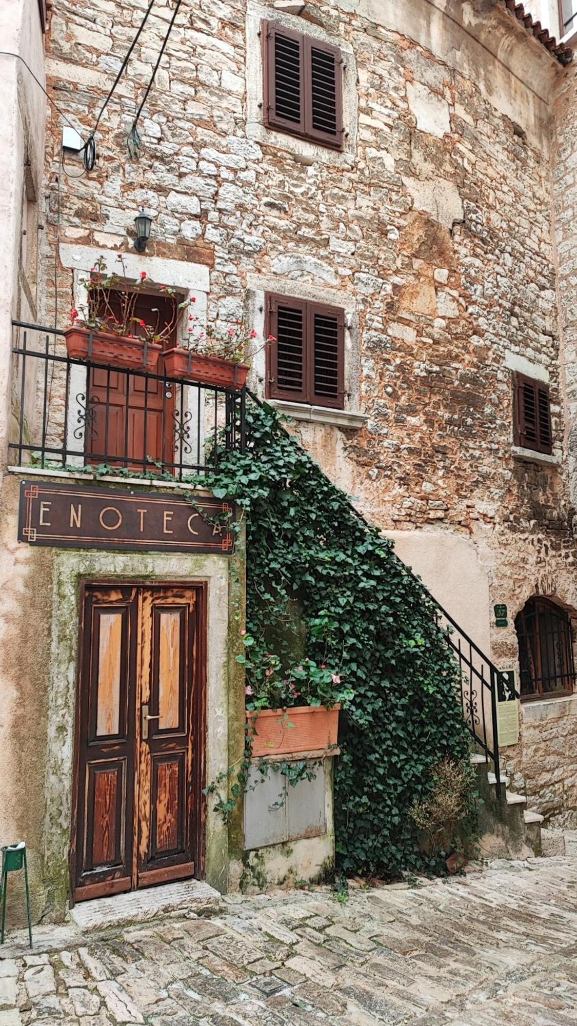 Apartman Ostrea *** Bale Εξωτερικό φωτογραφία